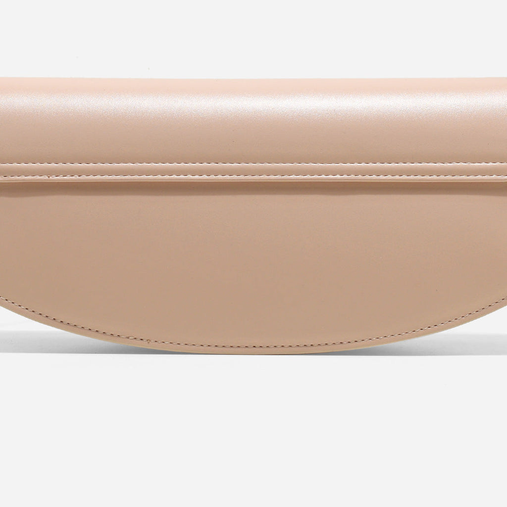 Latte Beige-text